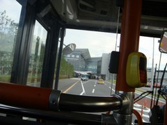 路線バスから見る新国際線旅客ターミナル
