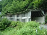 栃木県道２４９号黒部西川線 の、どこかの覆道（ロックシェード）